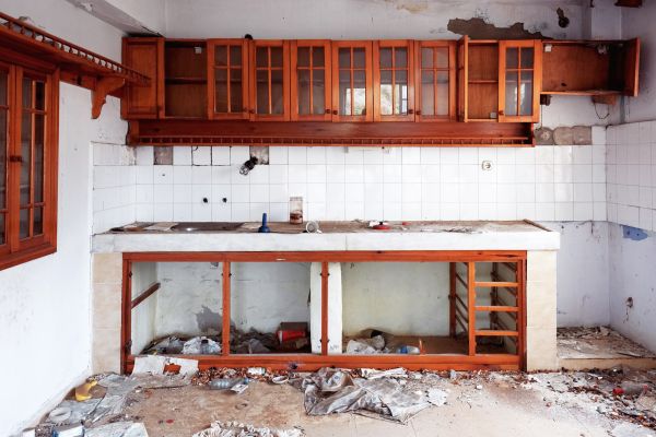 Kitchen Cabinets Removal in Bainbridge Island